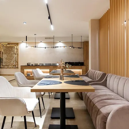 Hotel Amar Design By Hmg