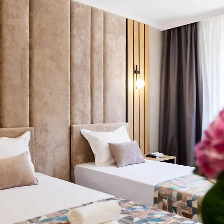 Hotel Amar Design By Hmg