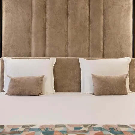 Hotel Amar Design By Hmg