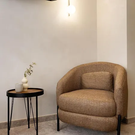Amar Design By Hmg Sofia
